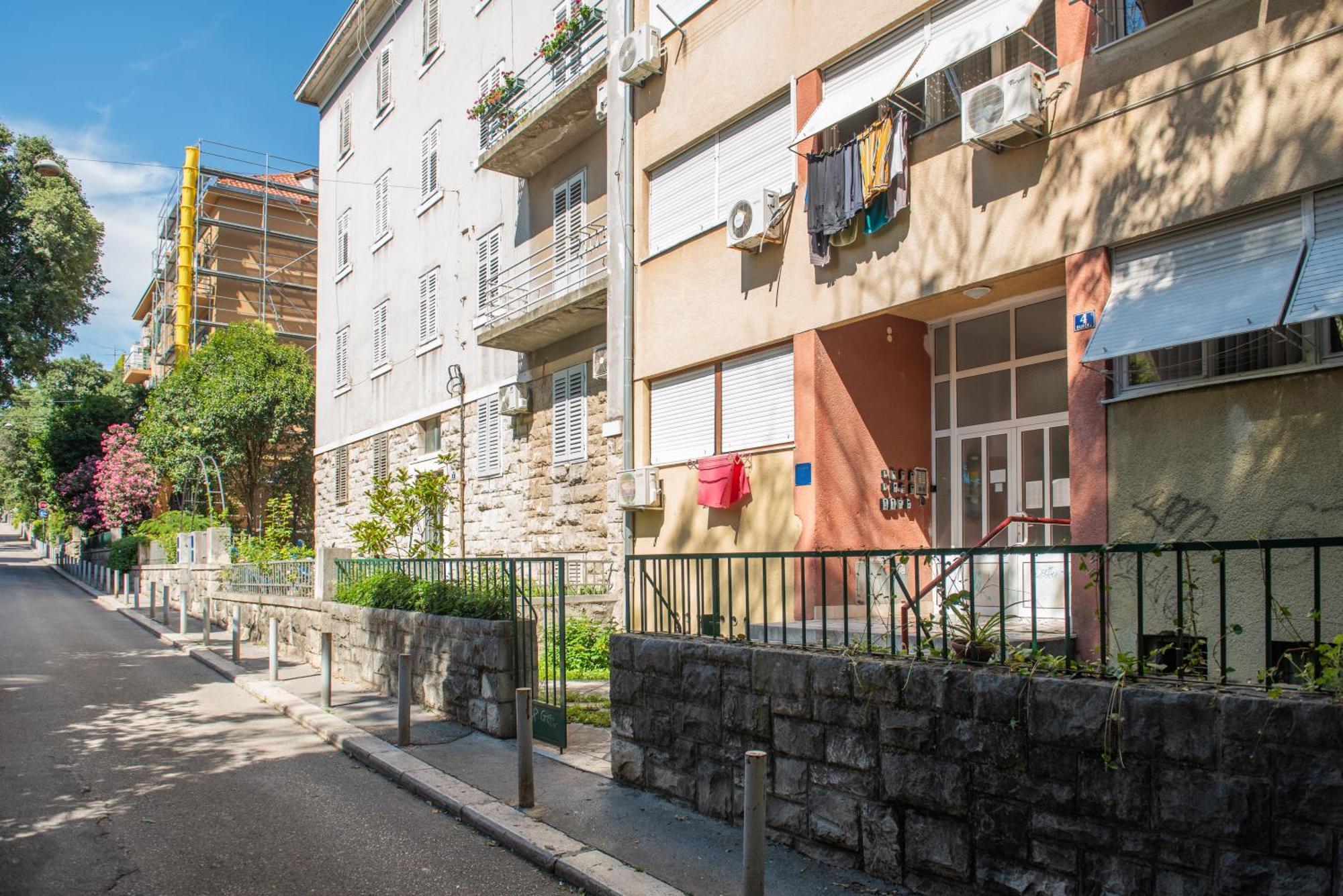 Laghanini Apartments سبليت المظهر الخارجي الصورة